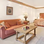Zur Tenne מלון 4*