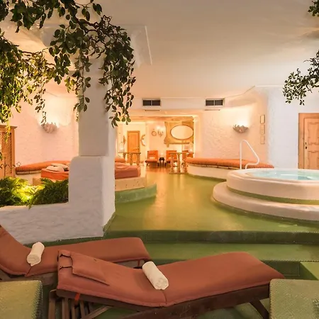Zur Tenne Отель 4*