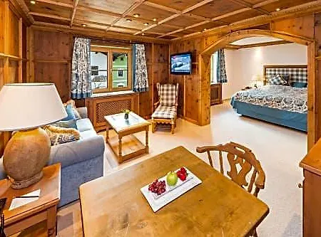 Hotel Zur Tenne 4*