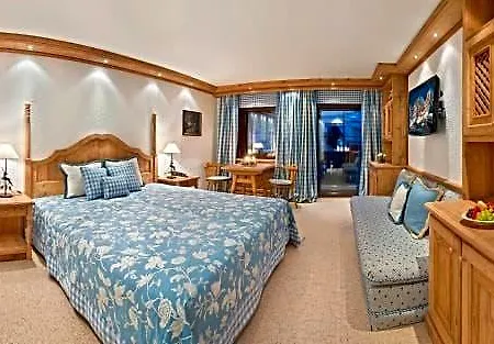 Zur Tenne Hotel 4*