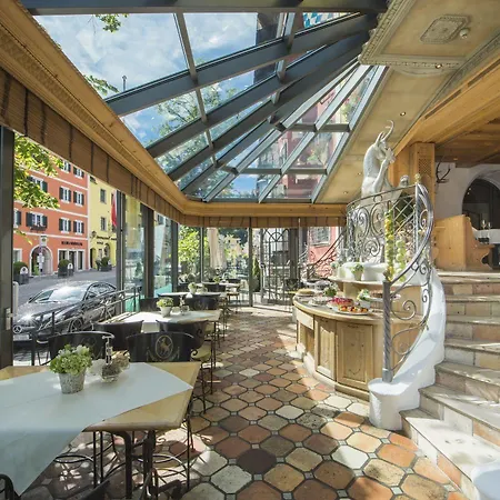 Zur Tenne Hotel 4*