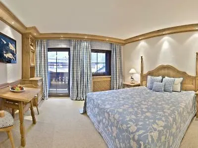 Zur Tenne Отель 4*